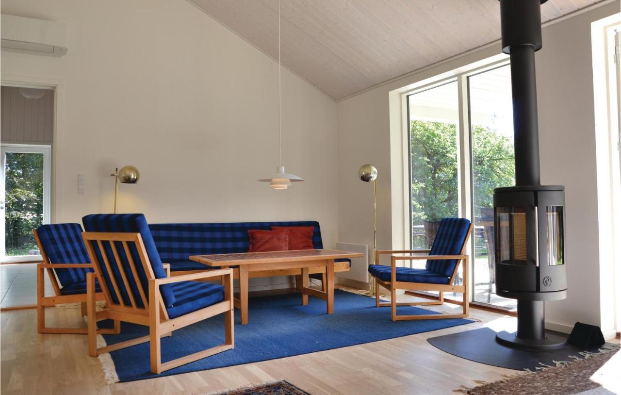Amazing Home In Tikob With Kitchen מראה חיצוני תמונה